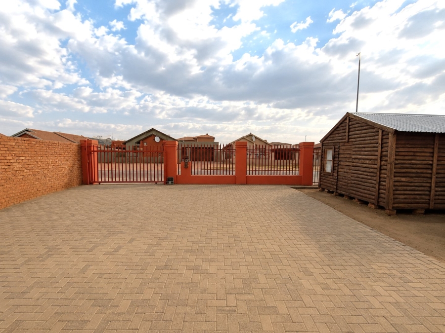 2 Bedroom Property for Sale in Vista Park Free State